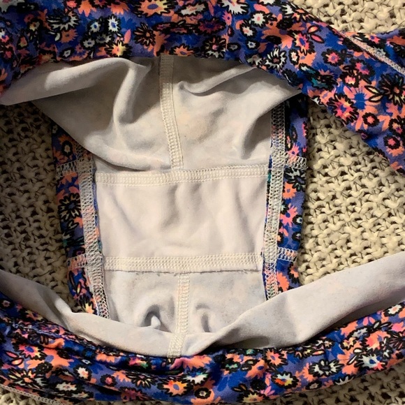 Fleo shorts 🌸🌼partnered with Junk🌼🌸- Medium - Picture 3 of 4